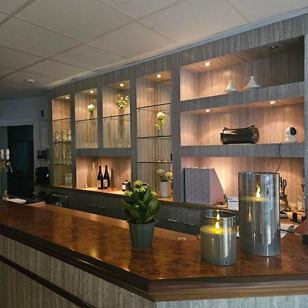 Hotel Du Square Riom Eksteriør billede