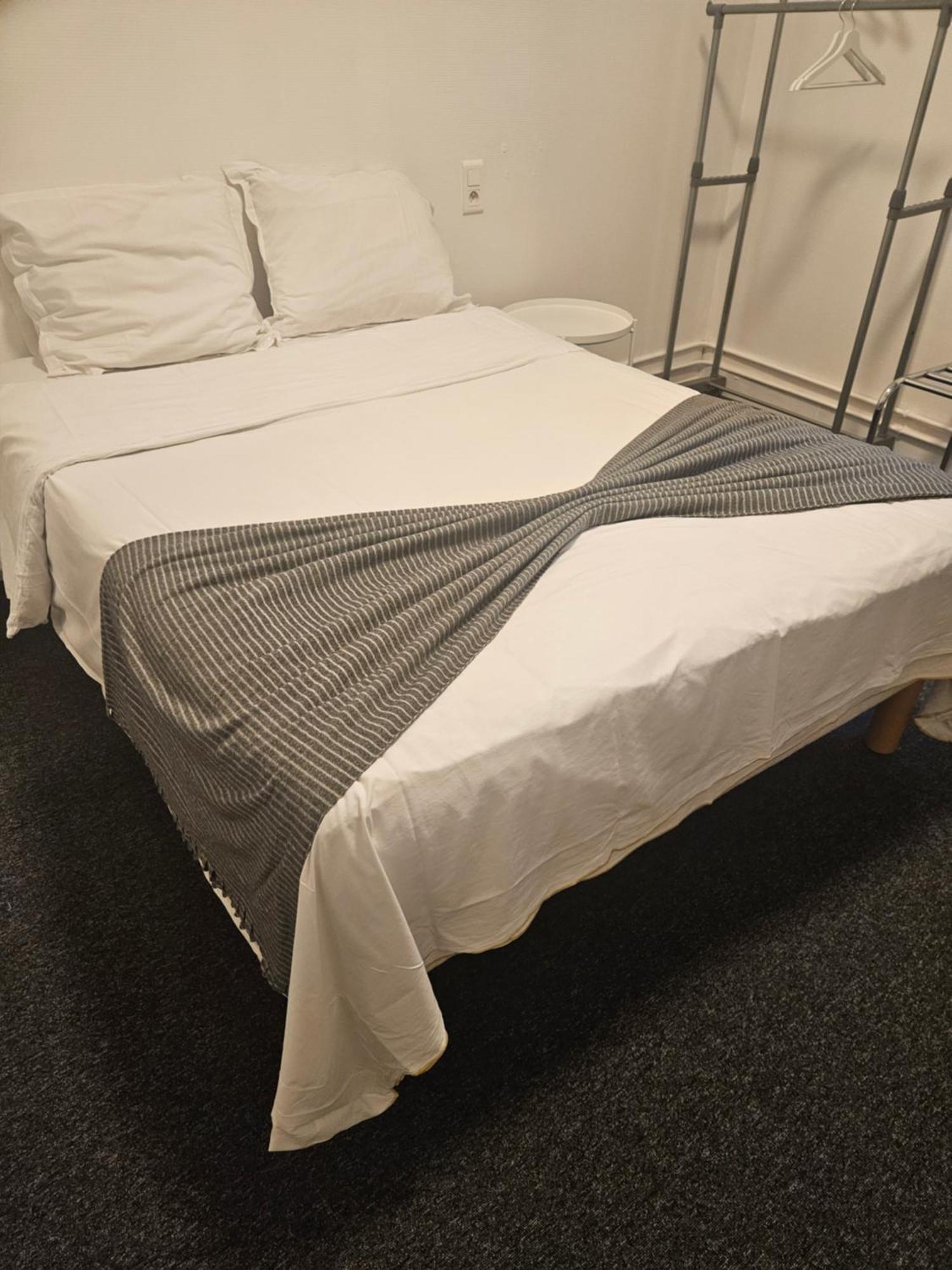 Hotel Du Square Riom Eksteriør billede