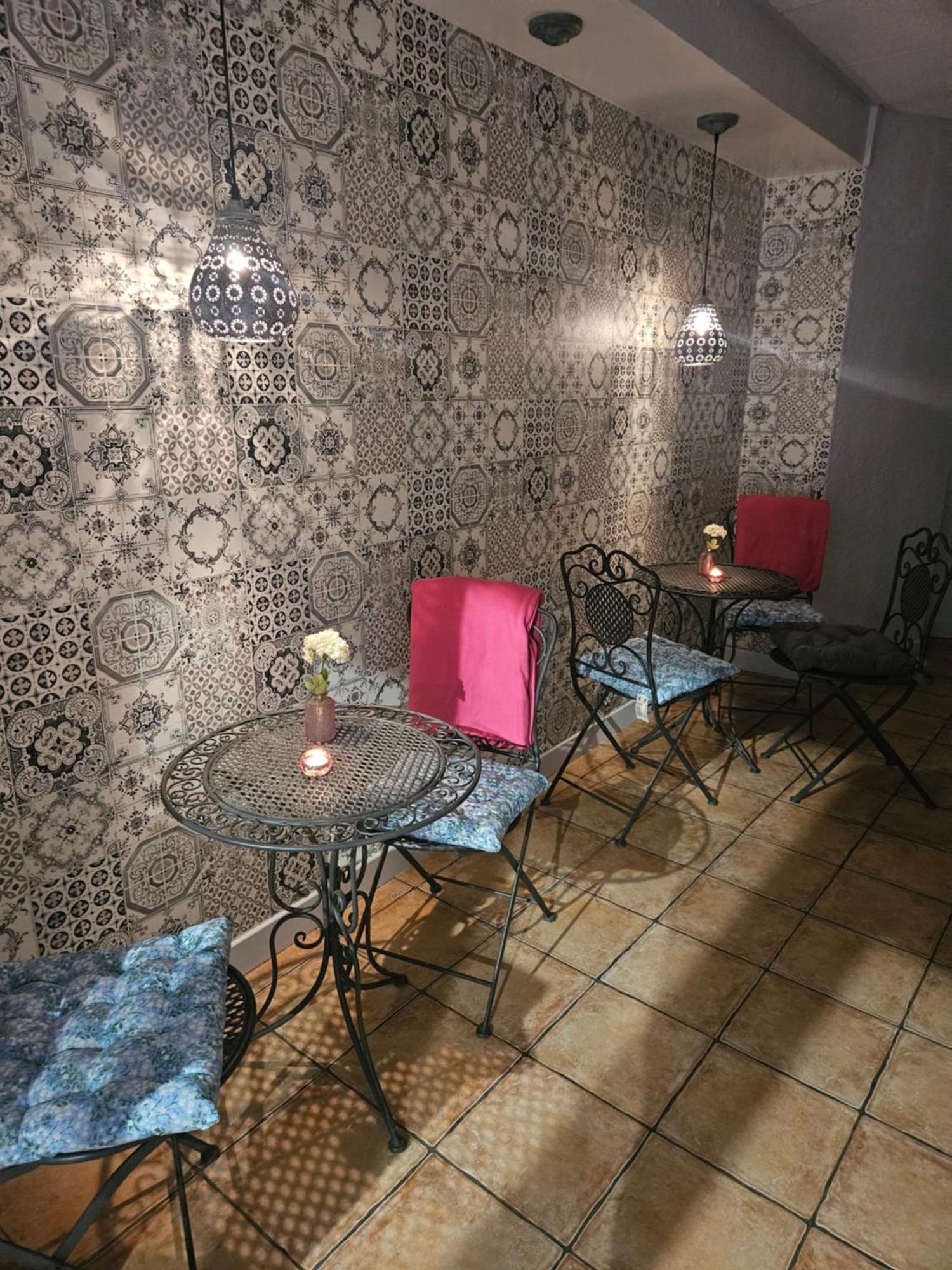 Hotel Du Square Riom Eksteriør billede